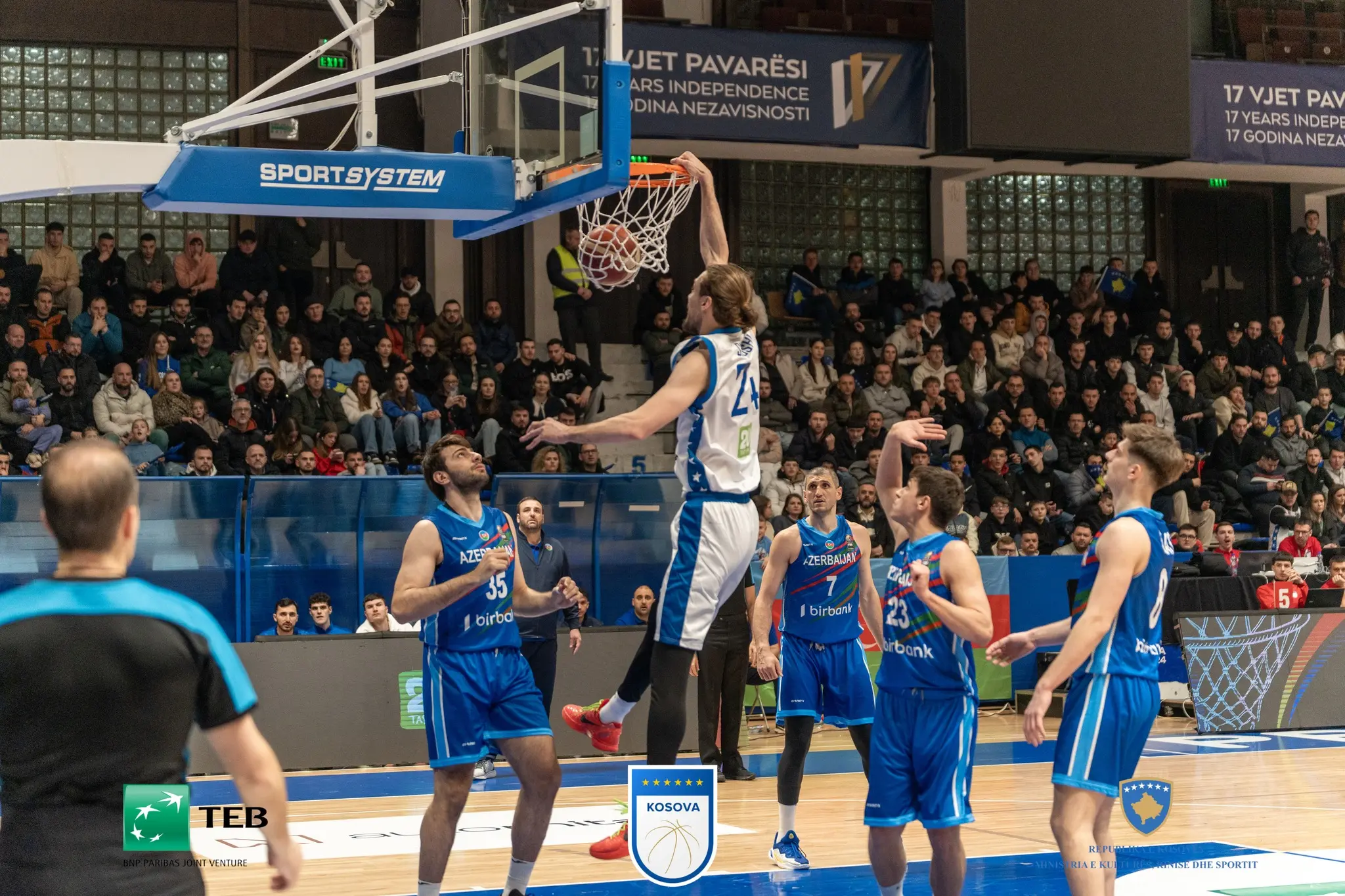 Albumi i ndeshja Kosova-Azerbajxhani